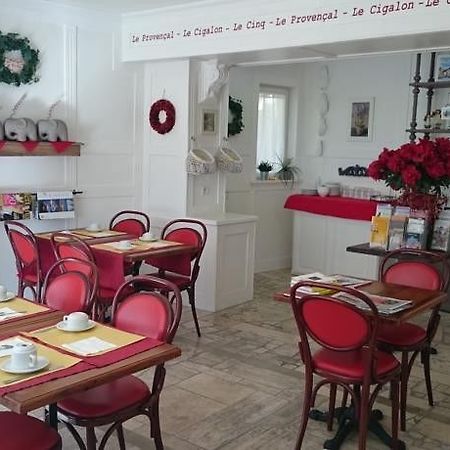 Hotel Le 5 Martigues Esterno foto