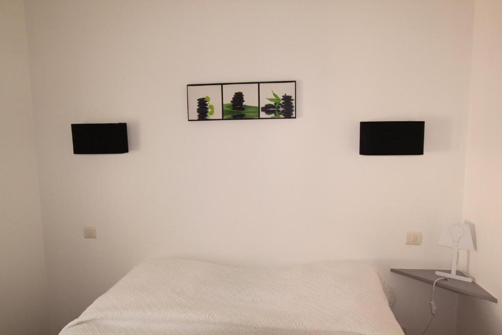 Hotel Le 5 Martigues Camera foto